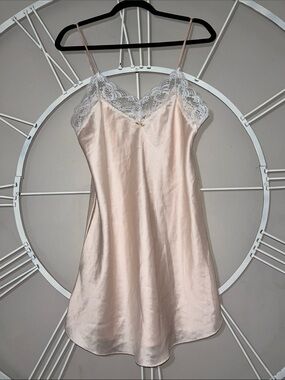 M.j. Carroll Vintage Lace-Trim Satin Chemise in Blush